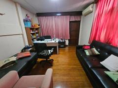 ขายตึกแถว 1คูหาอยู่ข้างปั๊มปตทปากซอยอินทมระ 44 ราคาดีทำเลดี๊ดีติดต่อผึ้งรติ 0619419639-202505270906301748311590932.jpg