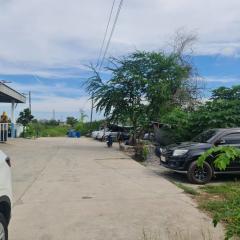 ขายที่ดินพร้อมสิ่งปลูกสร้าง ในซอยร่มเกล้า 19 ถนน ซีเมนต์ ราคาดีทำเลดีติดต่อผึ้งรติ โทร 061-9419-639-202505271336351748327795475.jpg