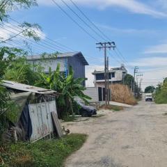 ขายที่ดินพร้อมสิ่งปลูกสร้าง ในซอยร่มเกล้า 19 ถนน ซีเมนต์ ราคาดีทำเลดีติดต่อผึ้งรติ โทร 061-9419-639-202505271336371748327797336.jpg