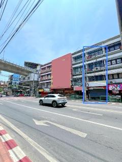 แม็คโคร จรัญสนิทวงศ์ 700 ม. MRT บางขุนนนท์ 500 ม 3นอน อาคารพาณิชย์ 4 ชั้น ทำเลดี 3 น้ำ 23 ตร.วา.370 ตร.ม. โลตัส ปิ่นเกล้า 1.9 กม.