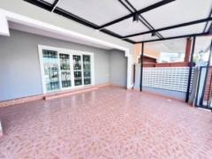 ขายทาวน์เฮ้าส์ 2 ชั้น หมู่บ้านเดอะคอนเนค 5 วงแหวน-รามอินทรา เนื้อที่ 21 ตารางวา  ถนนคู่ขนานกาญจนาภิเษกสาย 3901 แขวงท่าแร้าง เขตบางเขน กรุงเทพฯ-202505291443591748504639793.jpg