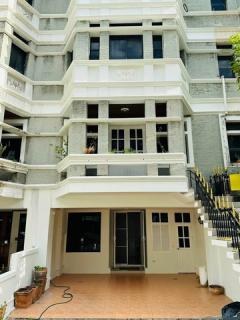 ให้เช่าทาวโฮมโครงการ  Chicha Castle - Sukhumvit 31 หลัง มศว.ประสานมิตร ใกล้รถไฟฟ้า บีทีเอส สถานีอโศก  และพร้อมพงษ์  ,  terminal21 , emporium-202505301313211748585601490.jpg