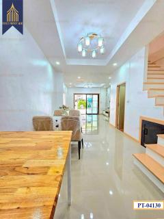 ทาวน์เฮ้าส์หมู่บ้านรุ่งเรือง 6 พร้อมอยู่ราคาย่อมเยาว์-202506021633271748856807192.jpg