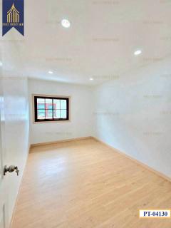 ทาวน์เฮ้าส์หมู่บ้านรุ่งเรือง 6 พร้อมอยู่ราคาย่อมเยาว์-202506021633271748856807811.jpg