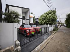 ขายบ้านแฝด-2-ชั้น-หลังใหญ่-52-ตรว.-รีโนเ