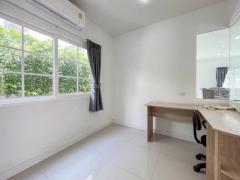 [ให้เช่า] FOR RENT GOLDEN NEO SATHORN / 3 bedrooms 3 bathrooms / 42 Sqw. 165 Sqm. **65,000** JUST 10 MIN FROM BTS WUTTAKAT-202506031044241748922264919.jpg