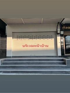 ให้เช่าอาคารพาณิชย์ 6 ชั้น 365 ตร.ม. ปรับปรุงใหม่ ติดถนนสุขุมวิท ทำเลดีเยี่ยม ใกล้ MRT สถานีเทพารักษ์ และ BTS สถานีปู่เจ้า