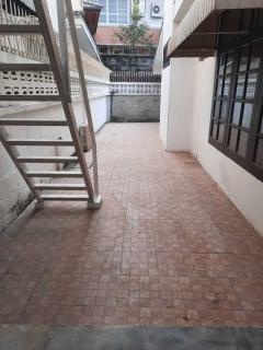 RM074 บ้านให้เช่า บ้านเดี่ยว 2 ชั้น เนื้อที่ 77 ตรว. หน้าบ้านหันทิศเหนือ หมู่บ้านอยู่เจริญ 542 ซ.ประชาราษฏร์บำเพ็ญ 24 เขตห้วยขวาง-202506042310581749053458747.jpg