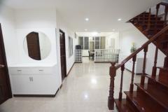 NTG1004 RENT : ให้เช่าทาวน์เฮ้าส์ 3 ชั้นในหมู่บ้านอยู่เจริญ รัชดาซอย 3 ซอยสถานทูตจีน พร้อมเฟอร์นิเจอร์ ห้วยขวาง-202506042350071749055807500.jpg