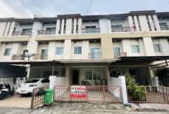 vายบ้าน เออเบิร์นธารา รีโนเวทแล้ว - ทิศใต้ หน้าบ้านไม่ชนใคร