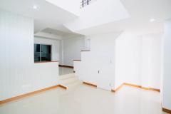 vายบ้าน เออเบิร์นธารา รีโนเวทแล้ว - ทิศใต้ หน้าบ้านไม่ชนใคร 3.59 ลบ.-202506051909031749125343611.jpg