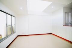 vายบ้าน เออเบิร์นธารา รีโนเวทแล้ว - ทิศใต้ หน้าบ้านไม่ชนใคร 3.59 ลบ.-202506051909041749125344160.jpg