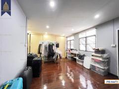 บ้านเดี่ยว 2 ชั้น ซอยเพชรบุรี พร้อมที่ดิน 57 ตารางวา-202506061817471749208667542.jpg