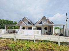 บ้านเดี่ยว ทำเลห่าง รพ.พานทองเพียง 3 กิโลเมตร 2 ห้องนอน | 2 ห้องน้ำ | 2 ที่จอดรถ-202506072044001749303840118.jpg