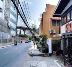 ขายพร้อมแบรนด์ ร้านอาหาร  ใกล้ Icon Siam คลองสาน เดิน 1 นาทีถึง BTS ย่านแหล่งท่องเที่ยว