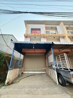 ขายขาดทุนอาคารพาณิชย์ 3 ชั้น ติดถนนสายแม่สอด-อุ้มผาง อาคารพาณิชย์พระธาตุผาแดง
