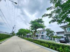 เซ็นทรัล ฉะเชิงเทรา 2.2กม. โรบินสัน  800 ม.ให้เช่าทาวน์เฮาส์ใหม่ สวย 2 ชั้น 20ตร.วา.150 ตร.ม.ติดถนนใหญ่ ม.ราชภัฏราชนครินทร์ 2.8 กม.  2 นอน 