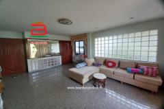 ที่ดินพร้อมอาคาร หมู่บ้าน เย็นสุข (ซอยลาดพร้าว 87 แยก 8) เนื้อที่ 256 ตรว. ถนนประเสริฐมนูกิจ แขวงวังทองหลาง เขตบางกะปิ กรุงเทพฯ-202506101637281749548248529.jpg