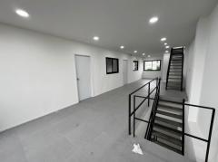 ให้เช่า ออฟฟิศ 3.5 ชั้น + ดาดฟ้า  ทำเลบางนา-ตราด ซอย 13-202506111126141749615974614.jpg