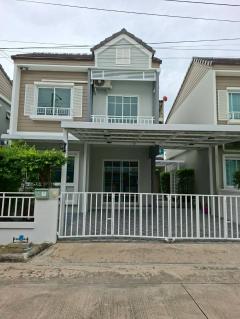 ให้เช่าบ้านแฝด หมู่บ้านเดอะ วิลเลจ เอ็กซ์คลูซีฟ บางนา กม.10 พร้อมอยู่ (N.1745)