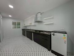 ให้เช่าบ้านแฝด หมู่บ้านเดอะ วิลเลจ เอ็กซ์คลูซีฟ บางนา กม.10 พร้อมอยู่ (N.1745)-202506111223011749619381434.jpg