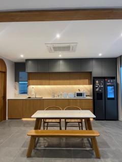 ขายบ้านหรูตกแต่งครบ สไตล์ Modern พร้อมสระว่ายน้ำ และลิฟต์โดยสาร โครงการ เดอะมาร์ค เอ็กซ์ควิซิท ราชพฤกษ์-จรัญสนิทวงศ์-202506112143261749653006403.jpg