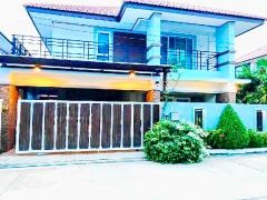 โรบินสัน ภูเก็ต 3.7 กม.เกาะสิเหร่ ให้เช่าคฤหาสน์ 2 ชั้น พร้อมเฟอร์ 52 ตร.วา.202ตร.ม.3นอน  ถ.ภูเก็ต 3 น้ำ ม.ราชภัฏภูเก็ต 3.6 กม.