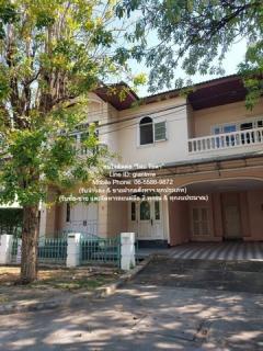 บ้าน ให้เช่าบ้านเดี่ยว 2 ชั้น ในหมู่บ้านหรู ย่านประชาชื่น (ใกล้เดอะมอลล์ งามวงศ์วาน) 101 ตร.ว. 5 น 4 น้ำ 4 จอดรถ เยี่ยม เป็นบ้านหรูพร้อมอยู่ ที่ตั้งอยู่ในโนโครงการ พร้อมพื้นที่ส่วนกลาง และสิ่งอำนวยความสะดวกครบครัน ทั้งสระว่ายน้ำ ห้องออกกำลังกาย สวนพั