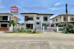 บ้านเดี่ยว หมู่บ้าน พฤกษาวิลเลจ 21 (ดีไลท์) ลำลูกกา คลอง4 เนื้อที่ 50.3 ตรว. ถนนลำลูกกา ตำบลลาดสวาย อำเภอลำลูกกา จังหวัดปทุมธานี