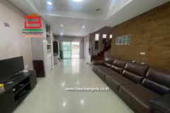 ทาวน์เฮาส์ หมู่บ้าน วรารักษ์ รังสิต คลอง 3 เนื้อที่ 20.5 ตรว. ถนนรังสิต-นครนายก ต.คลองสาม อ.คลองหลวง จ.ปทุมธานี-202506131756361749812196746.jpg