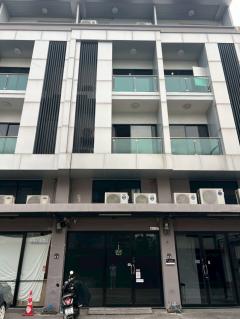 RM304 ให้เช่า Home office รัชดา19 ลาดพร้าว 18 วิภาวดี20  เป็นOffice เปล่า เข้าได้หลายทาง