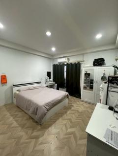 RM304 ให้เช่า Home office รัชดา19 ลาดพร้าว 18 วิภาวดี20  เป็นOffice เปล่า เข้าได้หลายทาง-202506132324541749831894463.jpg