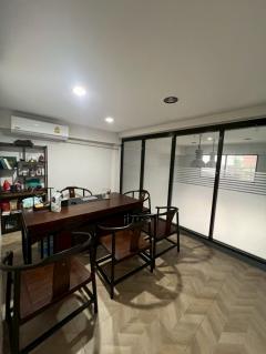 RM304 ให้เช่า Home office รัชดา19 ลาดพร้าว 18 วิภาวดี20  เป็นOffice เปล่า เข้าได้หลายทาง-202506132324551749831895050.jpg