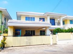 พันท้ายนรสิงห์ 3 นอน รร.วัดแสมดำ 1 กม. แยกบางบอน 5 บ้านเดี่ยวหลังใหญ่ 2 ชั้น 3 น้ำ  แหล่งชุมชน ช็อปปิ้ง ตลาดเพชรโพธิ์แจ้ 5 กม.ถ.พระราม 2 
