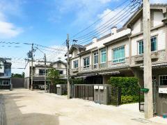 ซ.เมืองแก้ว MRT ศรีลาซาล หมู่บ้านอินดี้3 บางนา กม.7 ขาย ทาวน์เฮาส์ 2ชั้น 145ตร.ม.18ตร.วา. เมกาบางนา 2นอน 3น้ำ เฟอร์ เครื่องใช้ไฟฟ้าครบ 