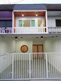 ขายพร้อมผู้เช่า ทาวน์โฮม หมู่บ้านทรายทองติวานนท์ ซอย 45