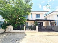 บ้านแฝด-2-ชั้น-หลังมุม-J-Villa-สุขุมวิท-–-แ