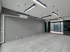 RM310 ให้เช่าโฮมออฟฟิศสไตล์ Modern Loft ขนาดใหญ่ 4 ชั้น ห้วยขวาง-202506171713091750155189227.jpg