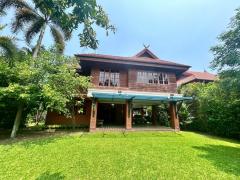 ขายบ้านเดี่ยว หมู่บ้าน Chiangmai Floraville (เชียงใหม่ ฟลอร่าวิลล์) 117.1 ตรว. 150 ตรม. 2 นอน 3 น้ำ 2 ชั้น วิวภูเขา