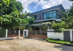 ขายบ้านเดี่ยว หมู่บ้านเศรษฐสิริ ศรีนครินทร์-พระราม 9 เนื้อที่ 79 ตร.ว. 2 ชั้น 4 นอน 4 น้ำ