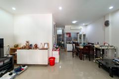 ขายทาวน์โฮม หมู่บ้านชวนชื่นจรัญฯ 3 170 ตรม ใกล้สถานีรถไฟฟ้าท่าพระ แต่งสวย พร้อมอยู่-202506181452291750233149311.jpg