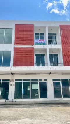 ขายตึกแถว 3 ชั้น ติดถนนใหญ่ ทำเลทองย่านเศรษฐกิจหน้าสนามบินภูเก็ต
