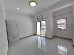 ให้เช่าบ้าน2ชั้น หมู่บ้านอินทราวิลล่า ย่านกัลปพฤกษ์ เขตภาษีเจริญ จังหวัดกรุงเทพมหานคร-202506200952421750387962366.jpg