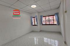  ทาวน์เฮาส์ หมู่บ้าน จิตภาวรรณ (รังสิต-นครนายก คลอง 11) เนื้อที่ 21.8 ตรว. ใกล้วัดสระบัว ถนนรังสิต-นครนายก ตำบลบึงน้ำรักษ์ อำเภอธัญบุรี จังหวัดปทุมธานี-202506211129581750480198394.jpg