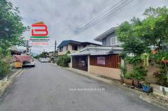  ขาย/เช่า บ้านเดี่ยว หมู่บ้าน ปิ่นเจริญ 1 (ซอยสรณคมน์ 19) เนื้อที่ 30 ตรว. ใกล้สนามบินดอนเมือง ถนนสรงประภา แขวงสีกัน เขตดอนเมือง กรุงเทพฯ-202506211637451750498665107.jpg
