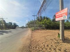 ขาย ที่ดิน ME318 ทำเลค้าขาย ติดถนนสี่เลนส์ ตลาดบ่อทอง ชลบุรี ขนาด 56 ตรว ถูกสุดในย่านนี้ ที่ถมแล้ว สูงกว่าถนน พร้อมสร้าง ซื้อไว้เก็งกำไร-202506211832411750505561772.jpg