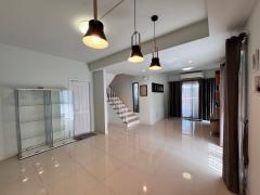 ขายด่วน โครงการ เดอะคัลเลอร์อารียา ซอยมหาชัย ทาวน์เฮาส์ 2 ชั้น #หลังมุม มีพื้นที่ด้านข้าง-202506221954431750596883780.jpg