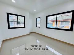 เปิดขายหมู่บ้าน #พฤกษา10 #บ้านหลังมุม ซอย 42 ถนนหลัก ทาวน์เฮ้าส์ 2 ชั้น 3 ห้องนอน 2 ห้องน้ำ 1 ห้องครัว 2 จอดที่จอด เนื้อที่ 24  ตารางวา-202506222004181750597458510.jpg