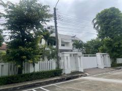 ขายบ้านเดี่ยว 2 ชั้น สไตล์ modern classic หลังใหญ่ที่สุดในโครงการ