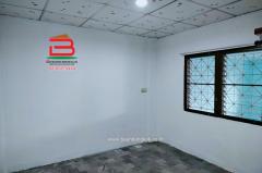  ทาวน์เฮาส์ 1 ชั้น หมู่บ้าน อาสาเฮ้าส์ 5 เนื้อที่ 18 ตรว. ใกล้โรงเรียนราชวินิต นนทบุรี ถนนบางใหญ่-บางคูลัด ตำบลบางใหญ่ อำเภอบางใหญ่ จังหวัดนนทบุรี-202506231227591750656479919.jpg